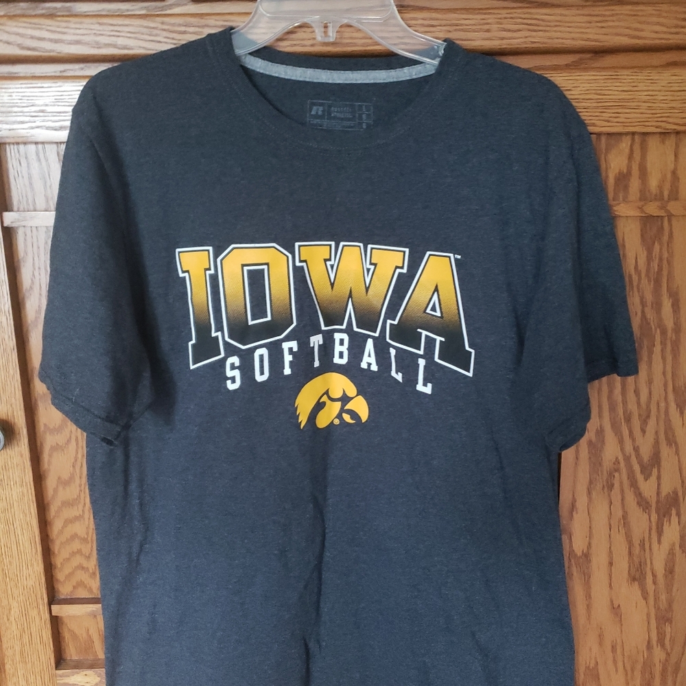 Men's Iowa Hawkeyes Softball Gray Short Sleeve Russell T-Shirt Sz. L